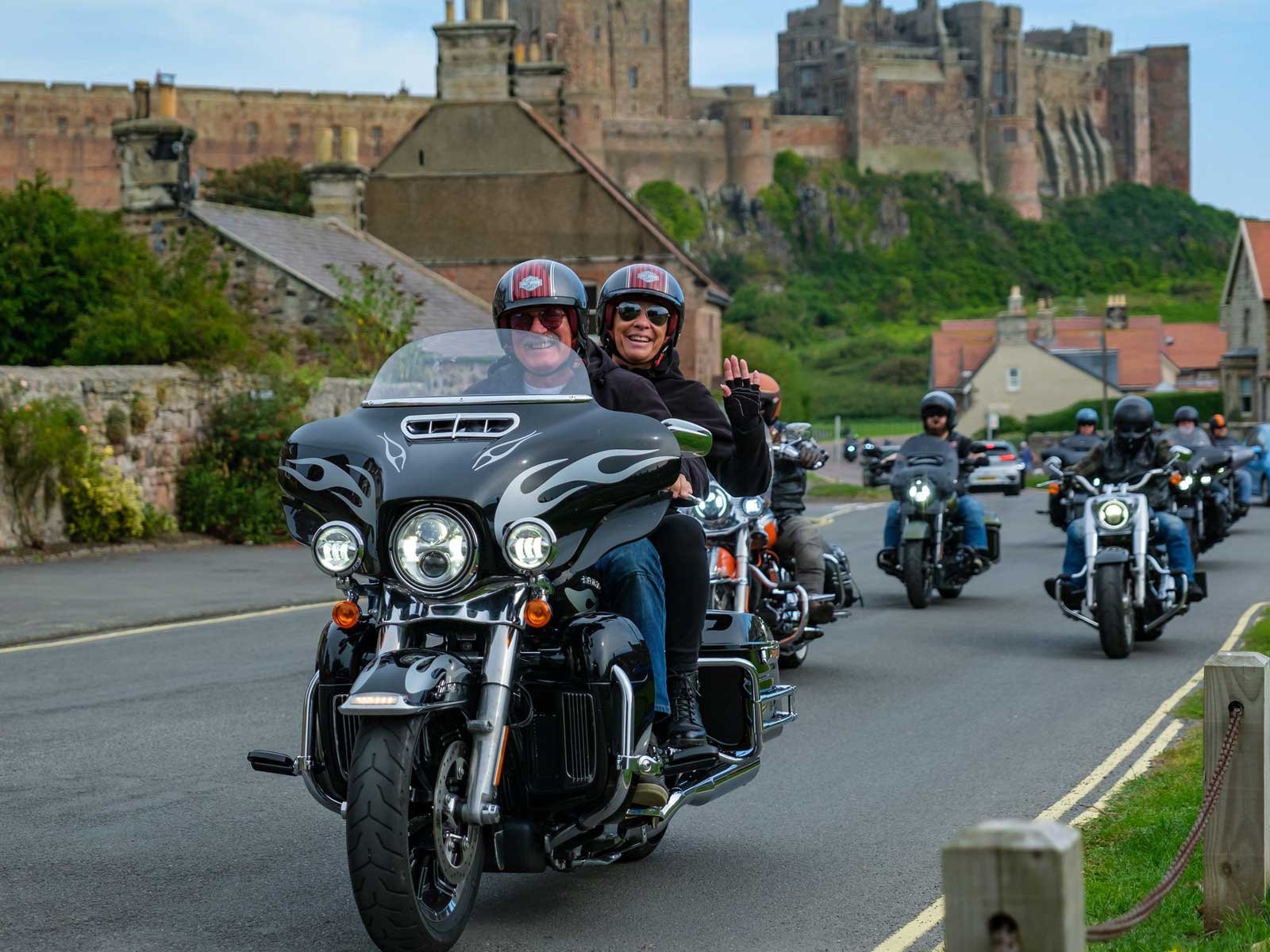 Geordie Chapter waving during Chapter Challenge