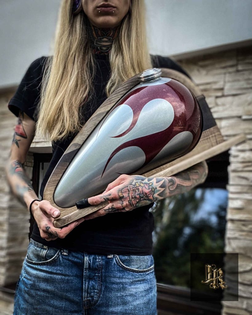 Chopper gas tank URN