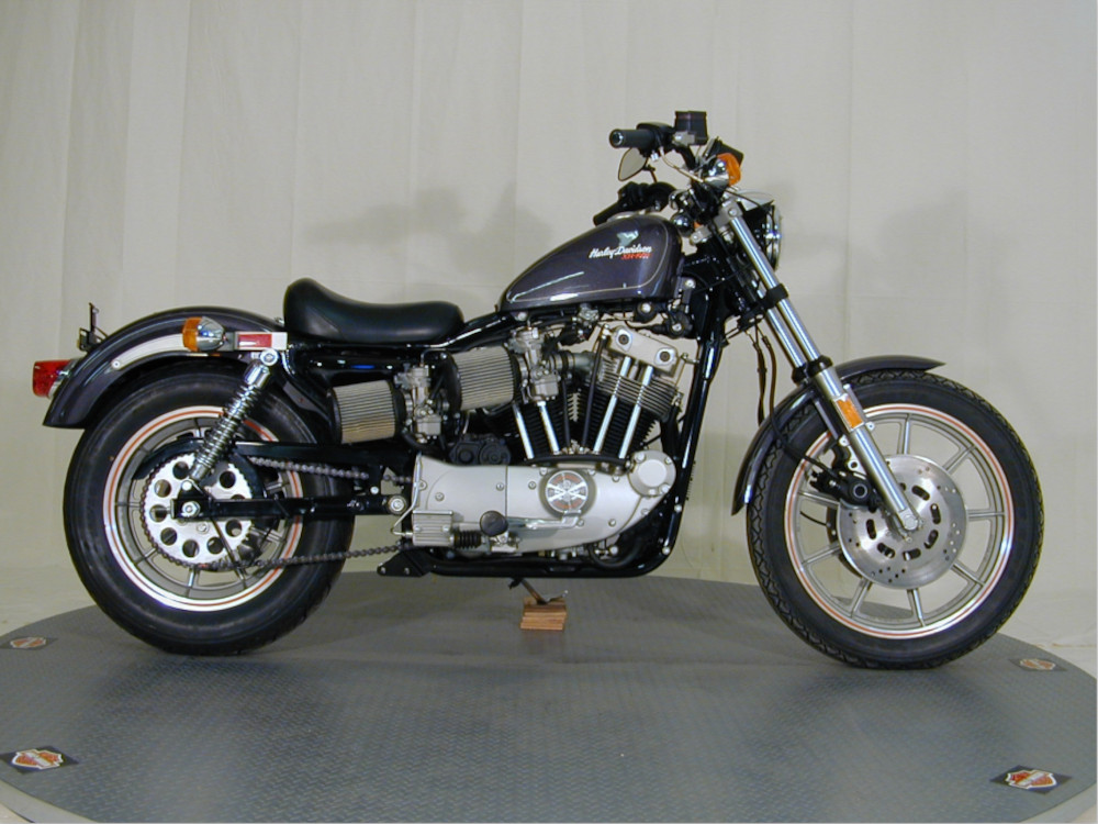 H-D XR-1000