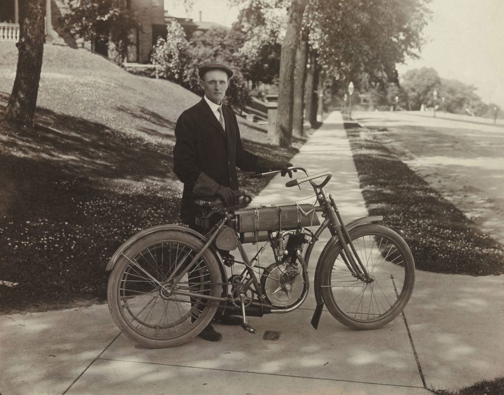 Model 4 Silent Gray Fellow