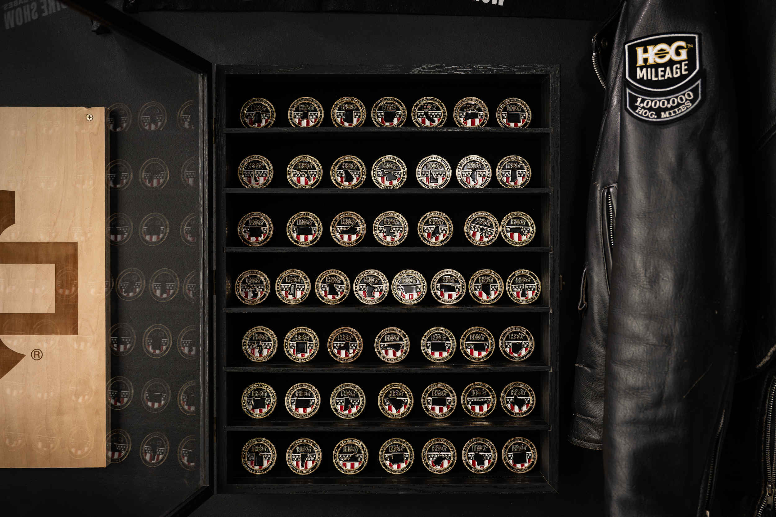 Ride 365 coins case and leather jacket